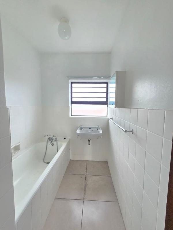 2 Bedroom Property for Sale in Thornton Western Cape